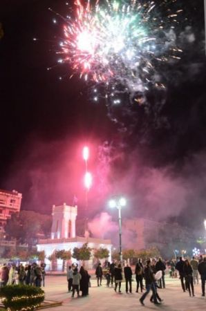 Εορταστική «έξοδος των μυρίων»