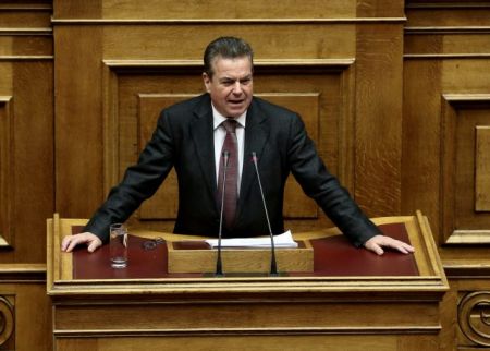 Πετρόπουλος: Δεν θα πληρώνουν εισφορές όσοι δεν έχουν έσοδα από μπλοκάκια
