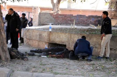 20 νεκροί από έκρηξη σε εκκλησία κοπτών στο Κάιρο
