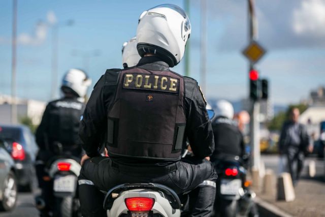 Ενοπλη ληστεία με πυροβολισμό στο κέντρο της Αθήνας