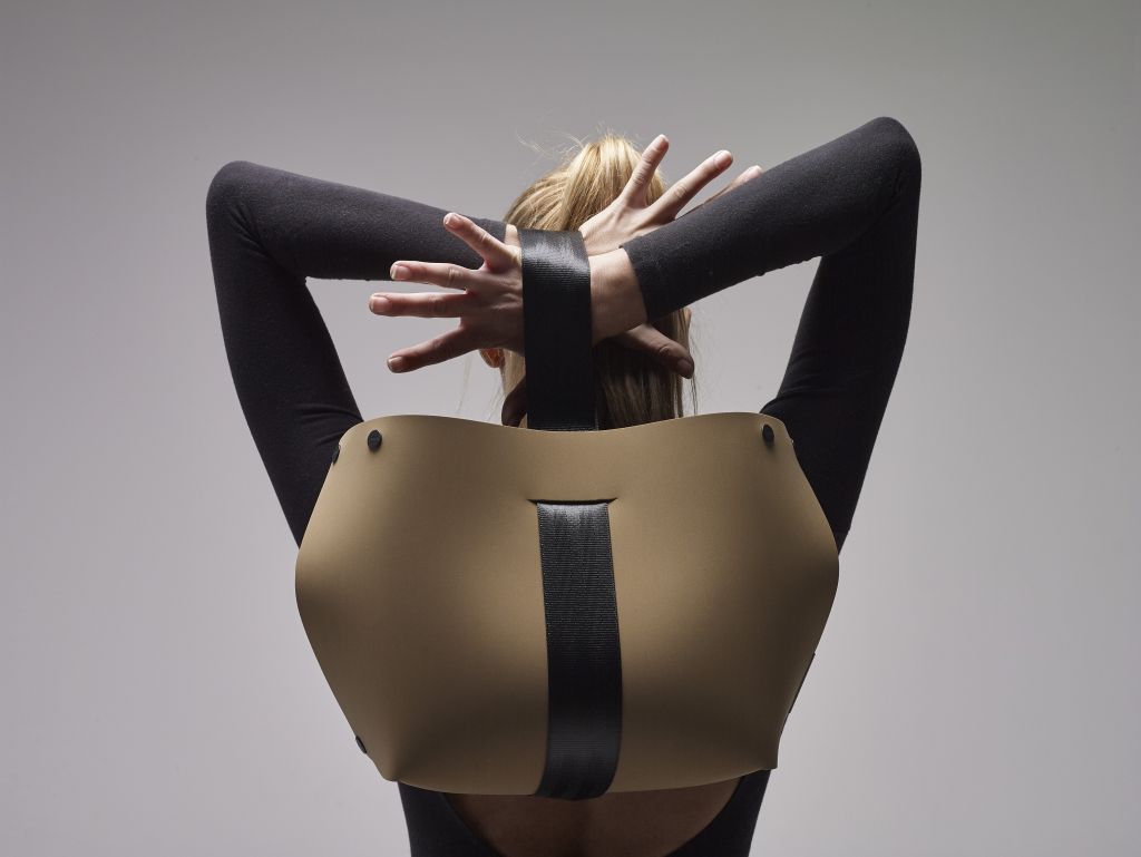 Τσάντες και αξεσουάρ με ελληνική υπογραφή