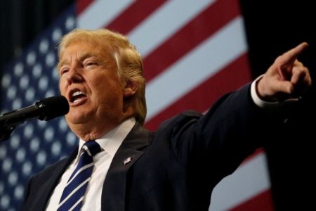 Ο Τραμπ καλεί τη Μόσχα και εκνευρίζει το Πεκίνο