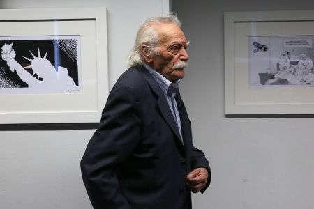 Γλέζος: Δώστε τον γιο της Ρούπα στους συγγενείς του