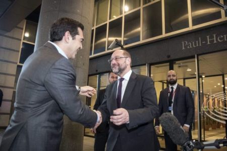 Τσίπρας σε Σουλτς: Να μην χαθεί η ευκαιρία σχηματισμού κυβέρνησης στη Γερμανία