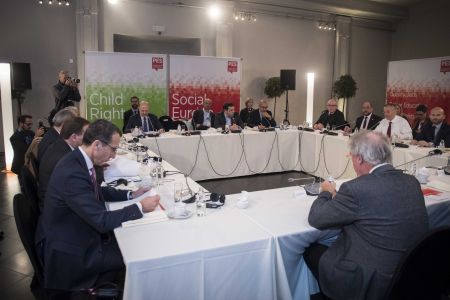 Αισιοδοξία Αθήνας – Οι θεσμοί θα επιβεβαιώσουν ότι οι εξαγγελίες Τσίπρα δεν οδηγούν εκτός τροχιάς το πρόγραμμα