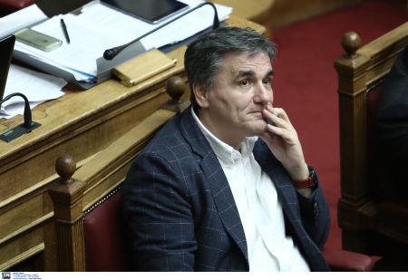 FT: Εντατικές επαφές για να ξεμπλοκάρει η β’ αξιολόγηση στις 20 Φεβρουαρίου