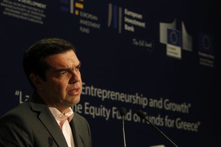 «Καραβάκι» η Ελλάδα στη φουρτουνιασμένη ΕΕ