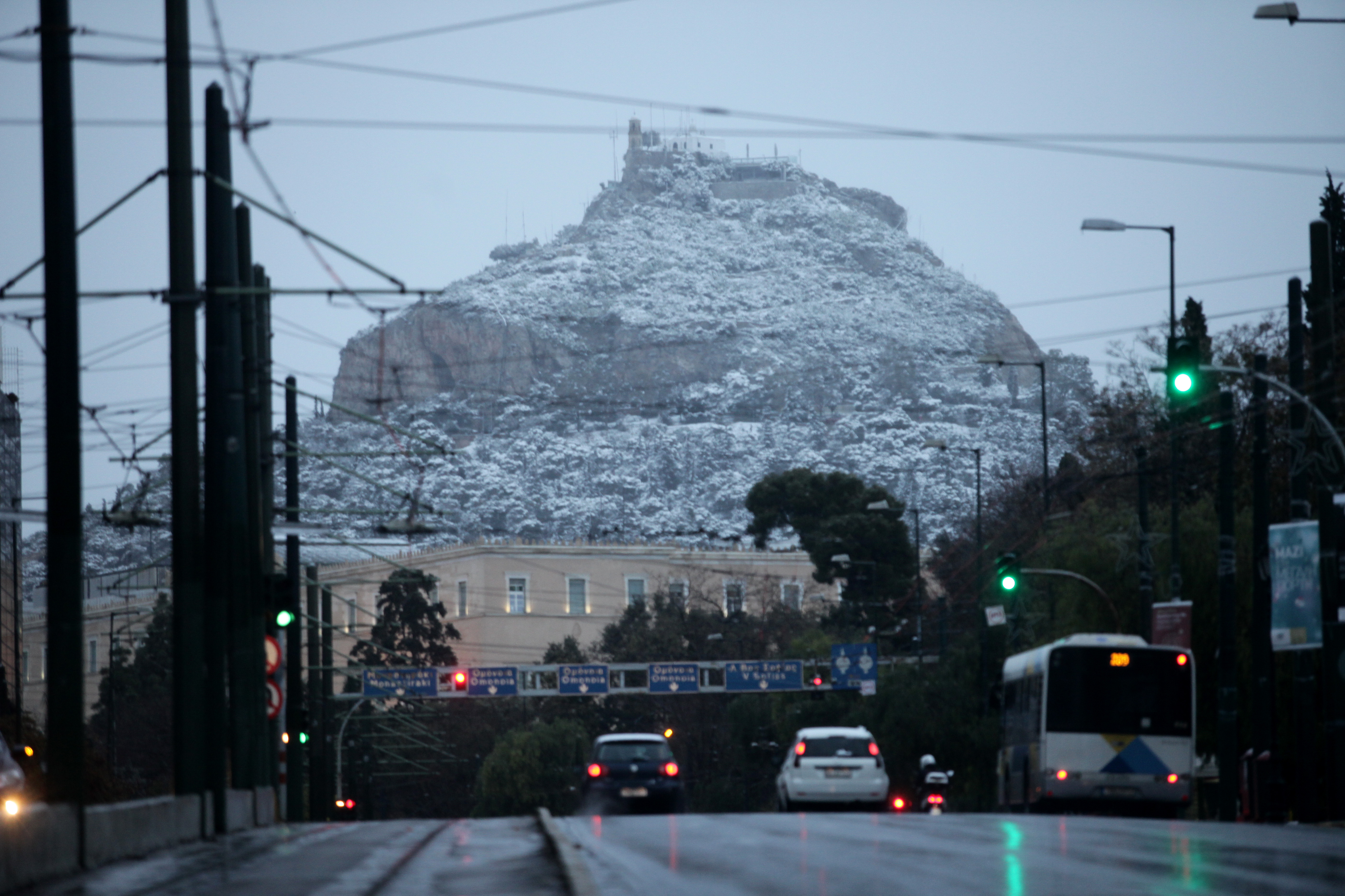 Snowfall in Athens – Weather to deteriorate at midday