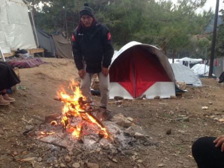 Χωρίς θέρμανση και ζεστό νερό οι πρόσφυγες σε δομές κυρίως στα νησιά