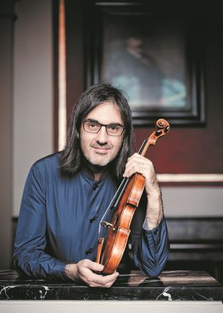 «Η τέχνη πλέον θεωρείται πολυτέλεια»