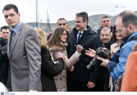 Μητσοτάκης: Ενωμένοι για την εθνική ανασυγκρότηση