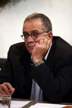 Δεν κατάφερε να φτάσει στη Μυτιλήνη ο Γ. Μουζάλας