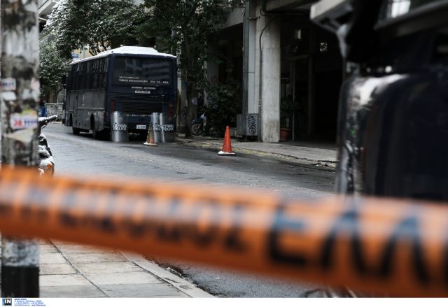 Ποιους ψάχνει η ΕΛ.ΑΣ. για την επίθεση σε αστυνομικούς στα Εξάρχεια