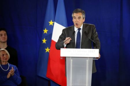 Έκκληση Φιγιόν στο Βερολίνο για προσέγγιση ΕΕ-Ρωσίας