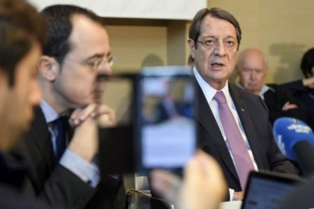 Νέο ραντεβού Αναστασιάδη-Ακιντζί την επόμενη εβδομάδα