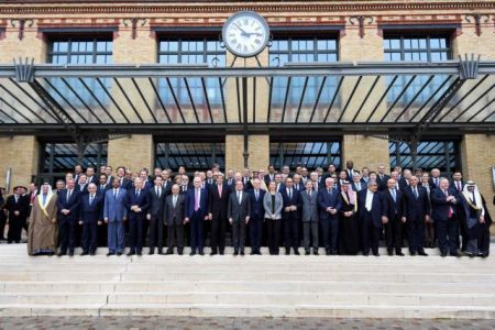 «Όχι» σε μονομερείς ενέργειες στο Μεσανατολικό λέει η Διάσκεψη του Παρισιού