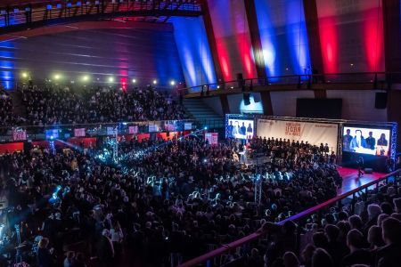 Οι γάλλοι Σοσιαλιστές στον πρώτο γύρο για τον προεδρικό τους υποψήφιο