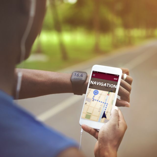 Το 50% χρησιμοποιεί το smartphone μόνο για κλήσεις και SMS