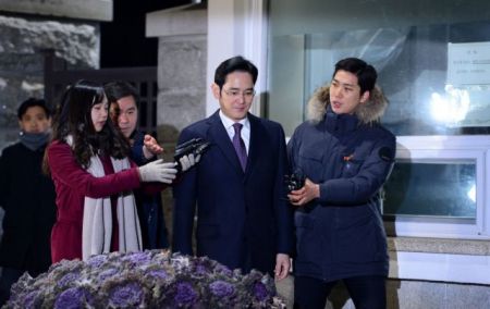 Γλιτώνει προς το παρόν τη σύλληψη το αφεντικό της Samsung