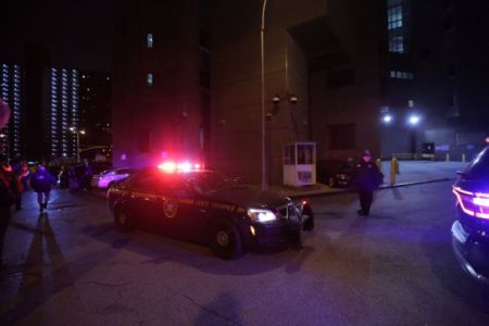 Nύχτα και υπό δρακόντεια μέτρα μπήκε ο «Τσάπο» στη Ν.Υόρκη