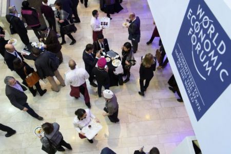 Η παγκόσμια ελίτ απέναντι στον Τραμπ στο Παγκόσμιο Οικονομικό Φόρουμ