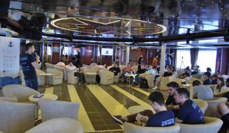 Εμπειρίες ταξιδιών σε ένα κουτί