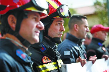 Οι νέοι μισθοί των ενστόλων