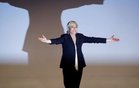 Με αέρα Τραμπ, οι ακροδεξιοί ηγέτες της Ευρώπης συνεδριάζουν