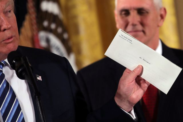 Ο Ντόναλντ Τραμπ αναφέρθηκε στη «θαυμάσια επιστολή» Ομπάμα