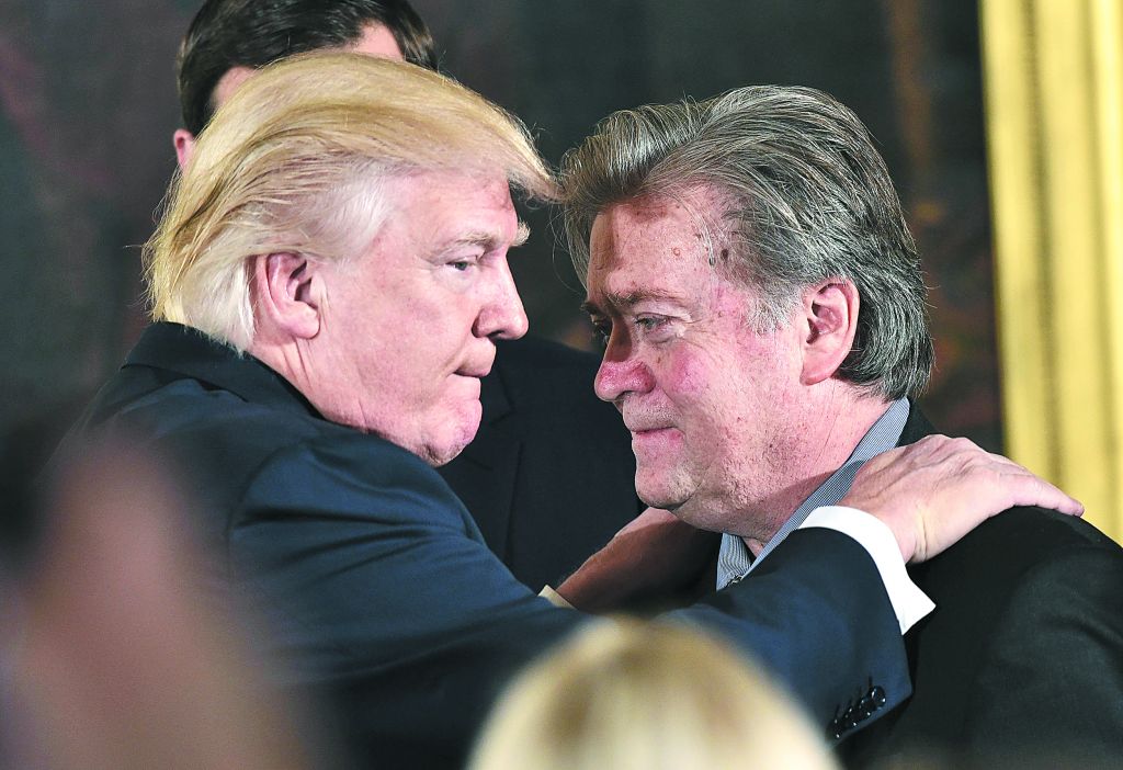 Ο σταυροφόρος του Τραμπ που θέλει μαύρο μέτωπο στην Ευρώπη