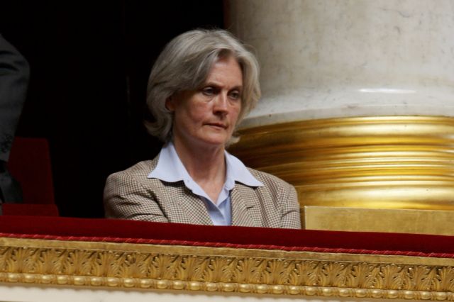 Έρευνα των εισαγγελικών αρχών σε βάρος της συζύγου του Φιγιόν