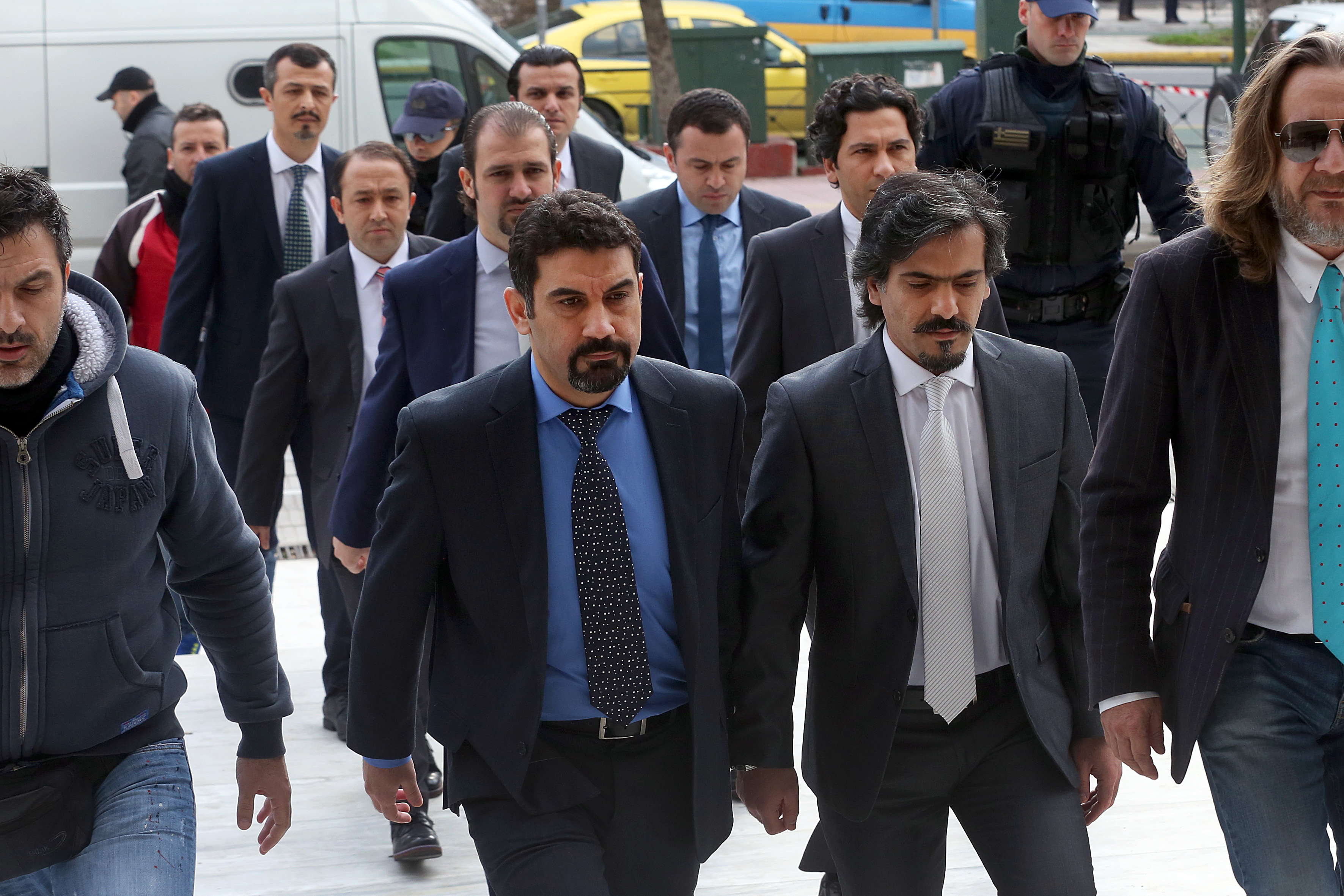 Appeals court rejects extradition request for three out of eight Turkish servicemen
