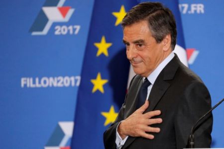 Πάνω από 900.000 ευρώ φέρεται να εισέπραξε η σύζυγος του Φιγιόν
