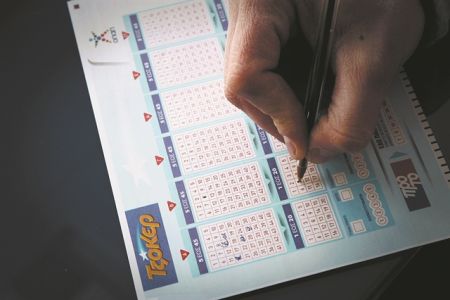 Ο παίζων χάνει;