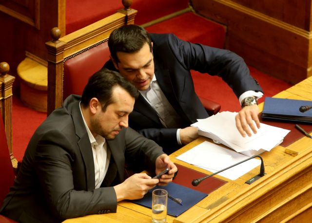 Οι «άχρηστοι» του Μαξίμου, οι «αμαρτίες» Παππά και τα καρφιά για Τσίπρα