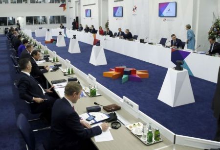 ΕΕ για Τραμπ: Ανησυχούμε, αλλά πρέπει να συνομιλούμε