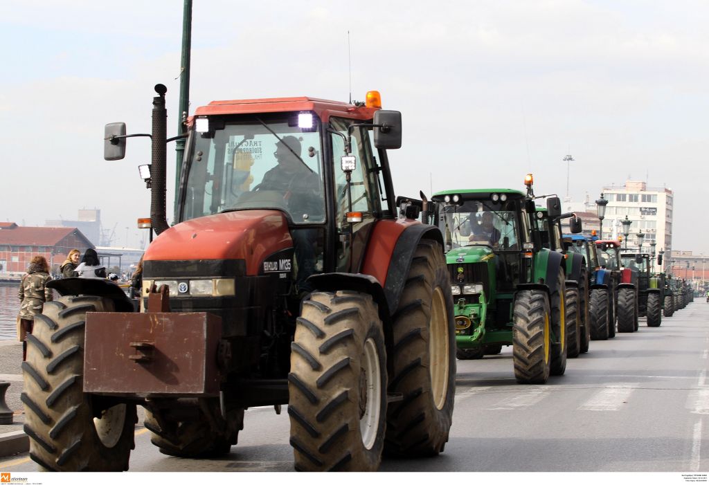 Αγρότες: Προς 24ωρο αποκλεισμό του τελωνείου Κρυσταλλοπηγής