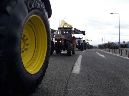 Σε γραμμή αφετηρίας οι αγρότες για κινητοποιήσεις