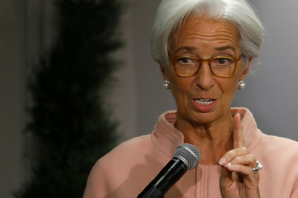 ΔΝΤ: Νομοθετήστε τώρα μείωση αφορολογήτου και συντάξεων