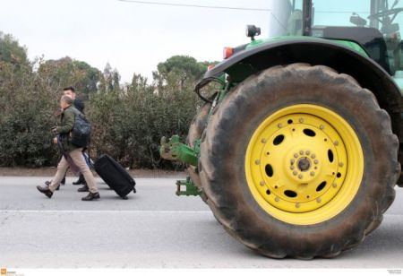 Ανοιξε η Ε.Ο Λάρισας-Κοζάνης που είχε αποκλειστεί από αγρότες