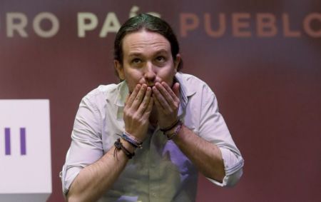 Ισπανία: Δημοσιογράφοι κατά Podemos για παρενόχληση