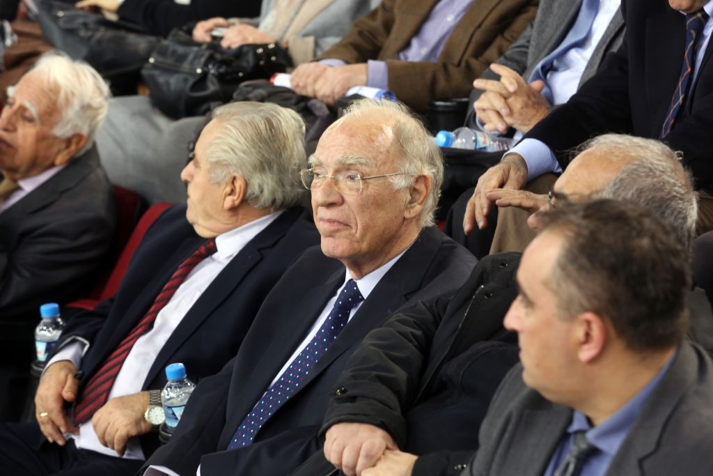 Ο Αλ. Τσίπρας θα απαντήσει σε ερώτηση του Β. Λεβέντη για το Eurogroup