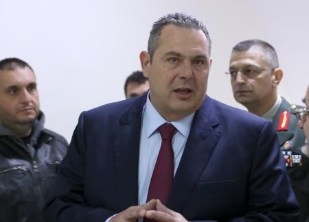 Απάντηση-επίθεση Καμμένου στον Φίλη για το γάμο ΣΥΡΙΖΑ-ΑΝΕΛ