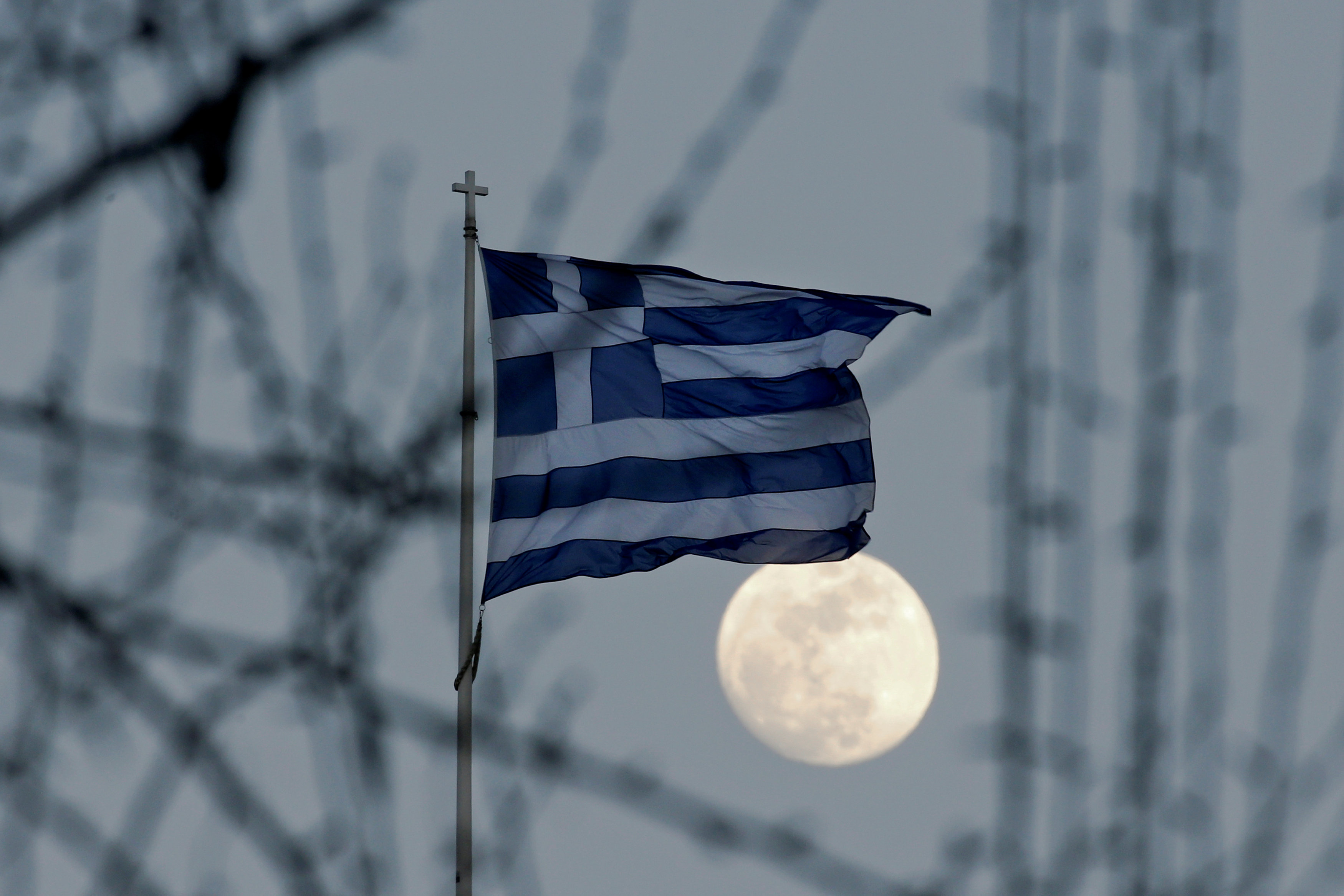 Εcomomist: Η Ελλάδα δεν μπορεί να εφαρμόσει το πρόγραμμα