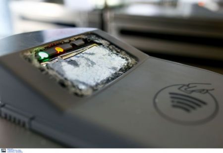 Φθορές σε ακυρωτικά μηχανήματα στο μετρό Πανεπιστημίου