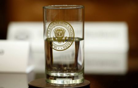 Ο επίσημος φωτογράφος του Ομπάμα κάνει Αντιπολίτευση στον Τραμπ