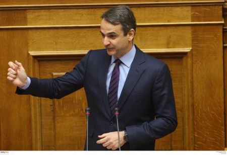 Μητσοτάκης: Η χώρα βουλιάζει στο τέλμα της παρακμής