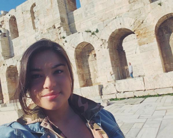 Ντέβερι Τζέικομπς: Η 24χρονη Μοχώκ ηθοποιός μιλά στο in.gr