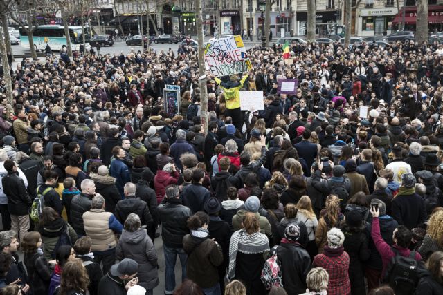 Διαδηλωτές στους δρόμους της Γαλλίας για να καταγγείλουν τη διαφθορά στην πολιτική ζωή