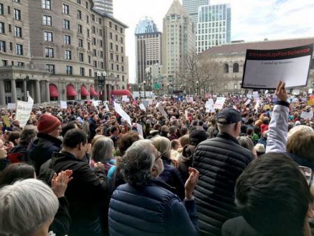 ΗΠΑ: Οι επιστήμονες ξεσηκώνονται κατά του Τραμπ στις 22 Απριλίου